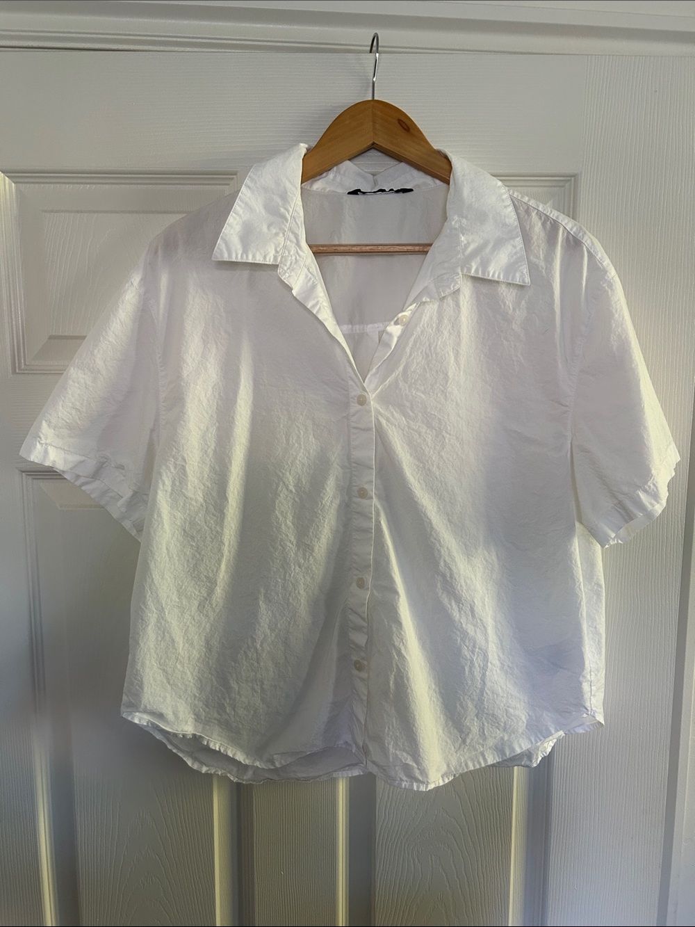 ‘SPAO’ Classic White Short-Sleeve Button-Up Top